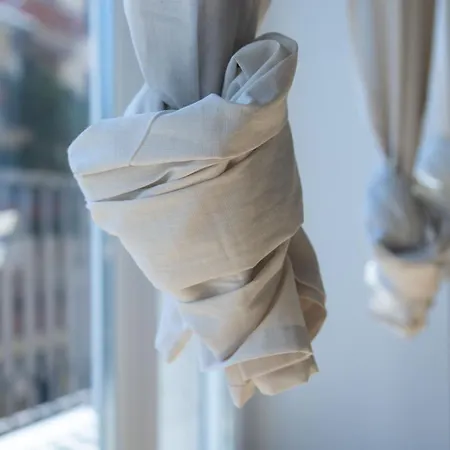 Numero 5 בית הארחה