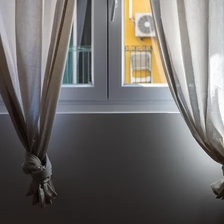 Numero 5 בית הארחה 3*