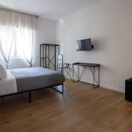 Numero 5 Pensionat Bari